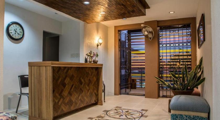 Hotel Avenija Olongapo Εξωτερικό φωτογραφία