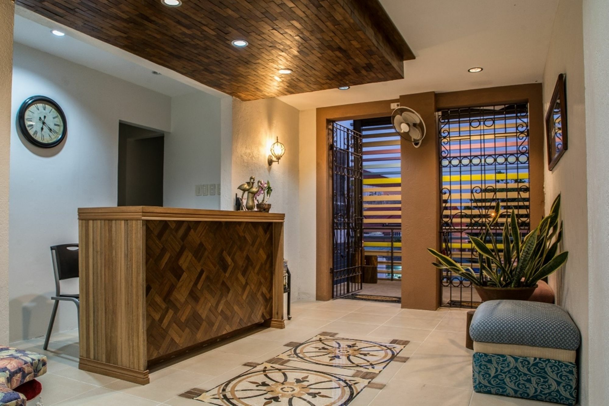 Hotel Avenija Olongapo Εξωτερικό φωτογραφία